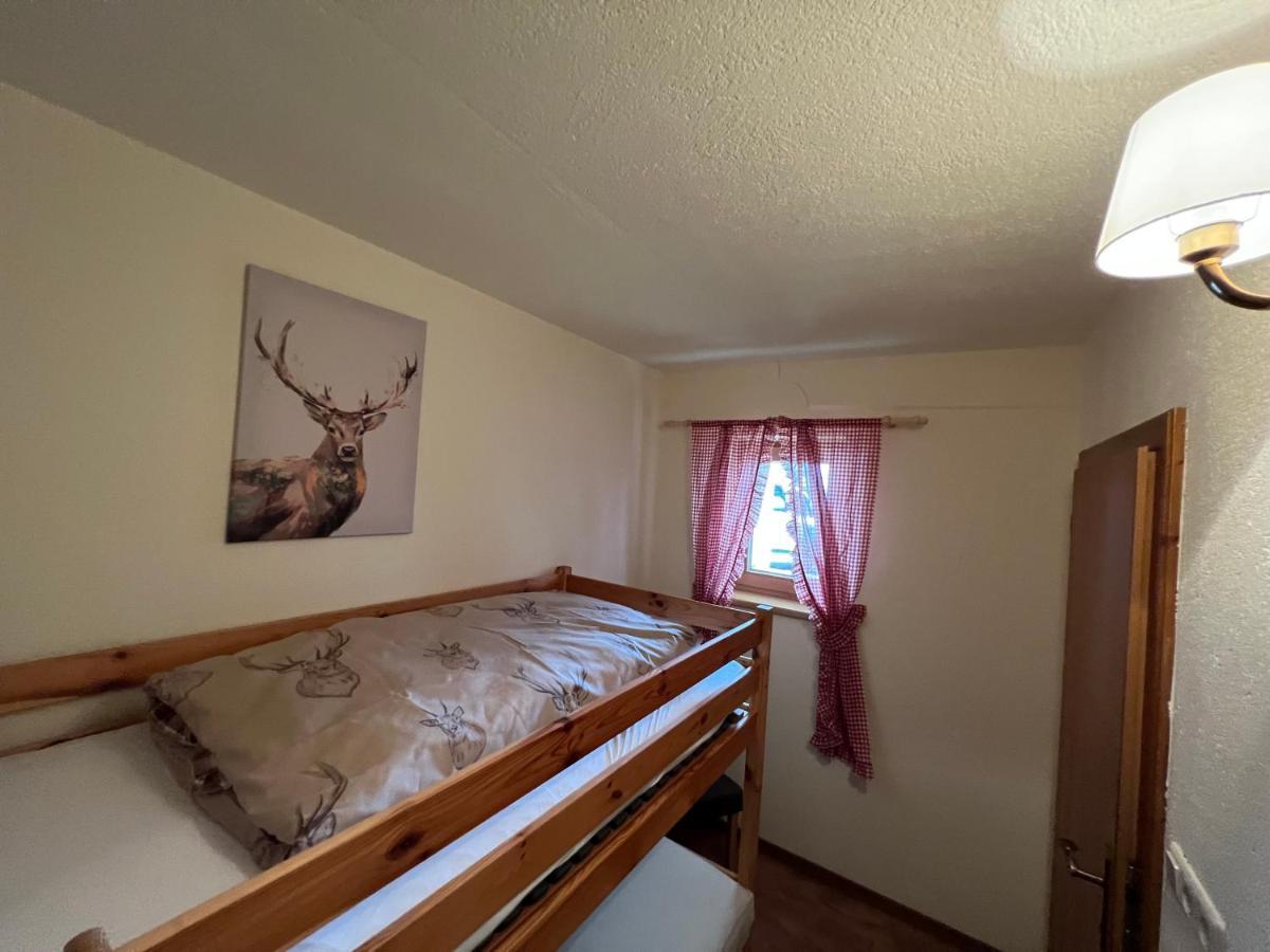 Ferienwohnung Steinbock Terrasse, Gartensauna, Garten, Grillplatz ชตุมม์ ภายนอก รูปภาพ