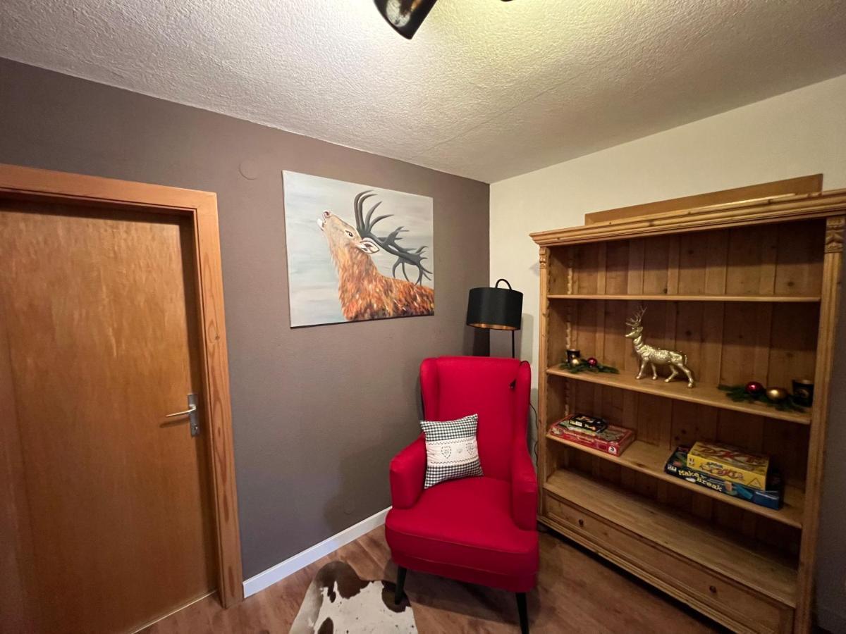 Ferienwohnung Steinbock Terrasse, Gartensauna, Garten, Grillplatz ชตุมม์ ภายนอก รูปภาพ