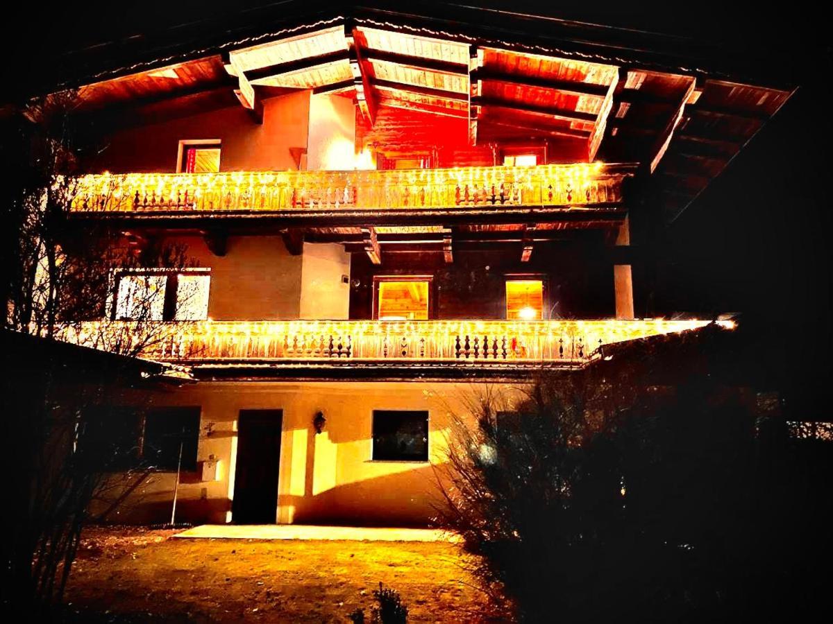 Ferienwohnung Steinbock Terrasse, Gartensauna, Garten, Grillplatz ชตุมม์ ภายนอก รูปภาพ